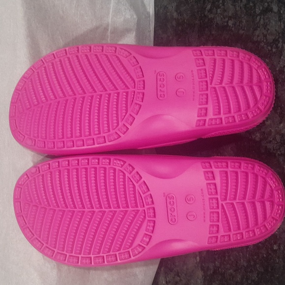 Crocs - Picture 3 of 4